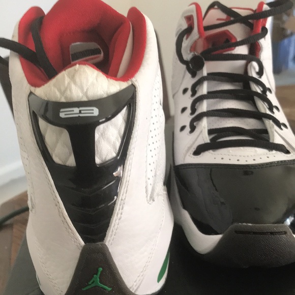 Jordan’s - Picture 2 of 4